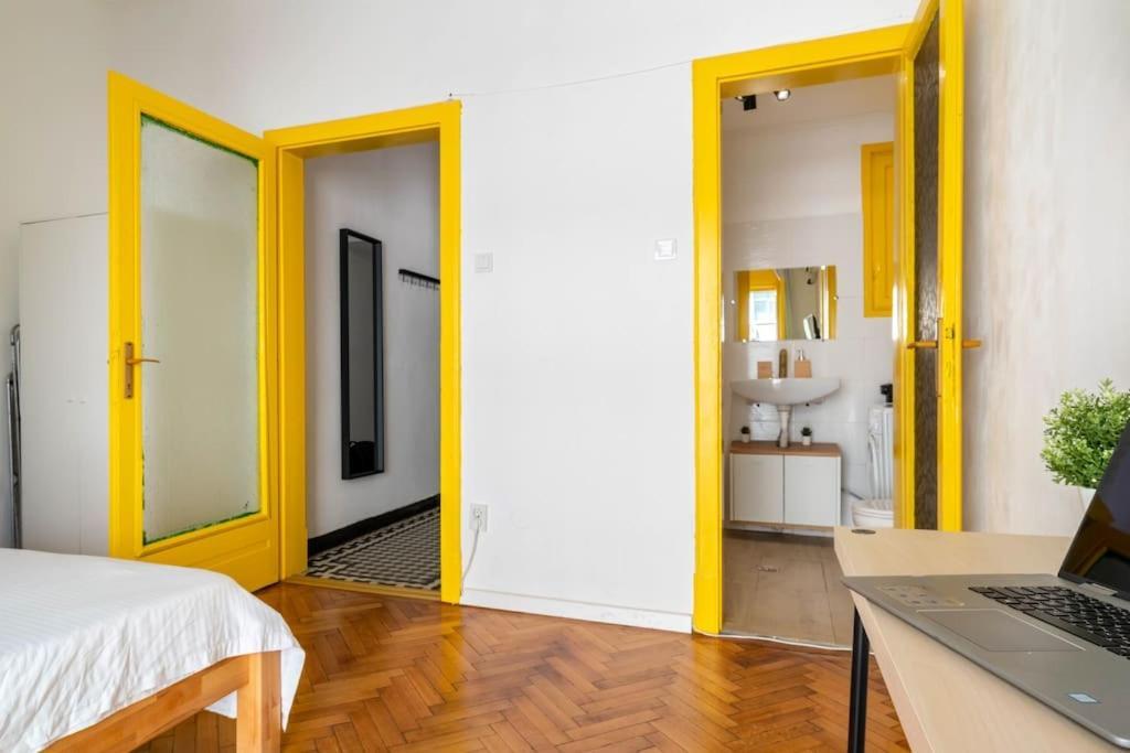 Quiet And Classic Studio With Cismigiu Park View Bucureşti Exterior foto